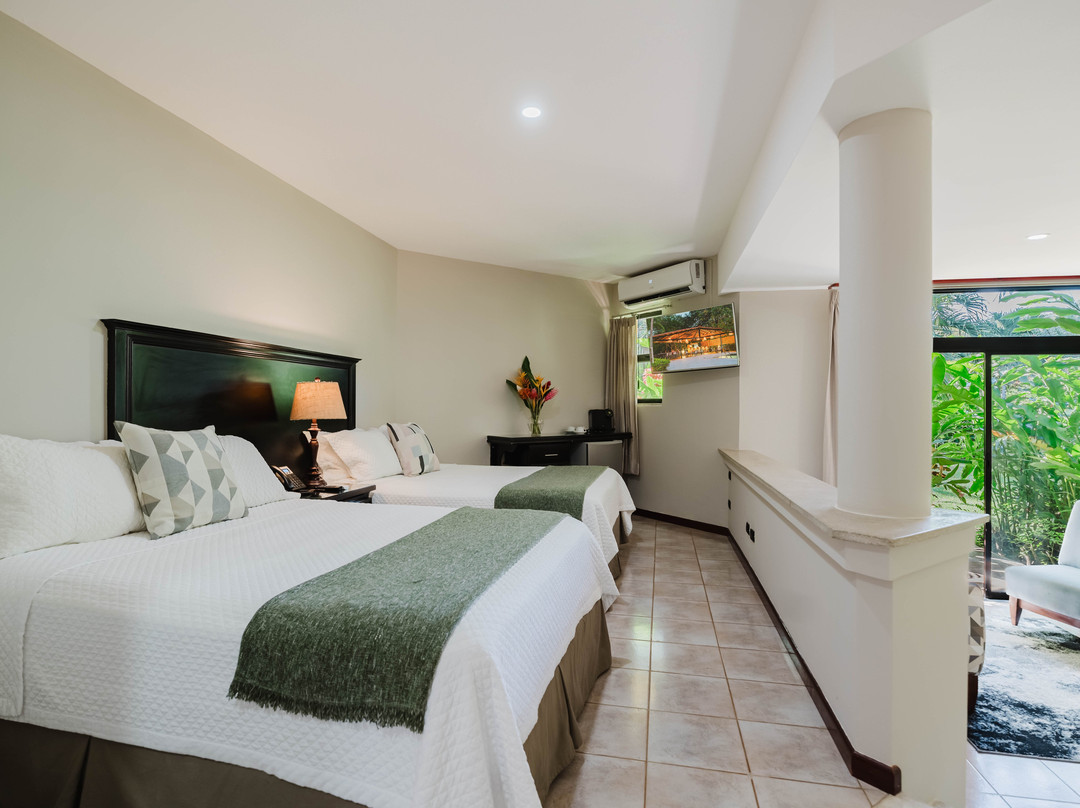 Papagayo Golden Palms Beachfront Hotel主图