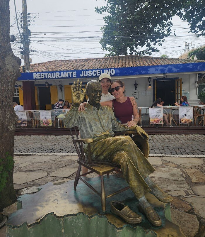 Estatua de Juscelino Kubitschek-布基亚斯必去景点