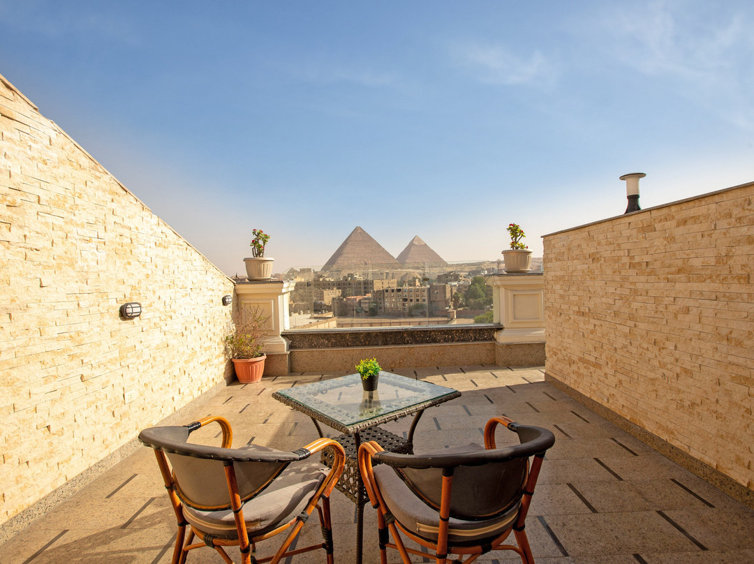 Pyramids Yard Hotel