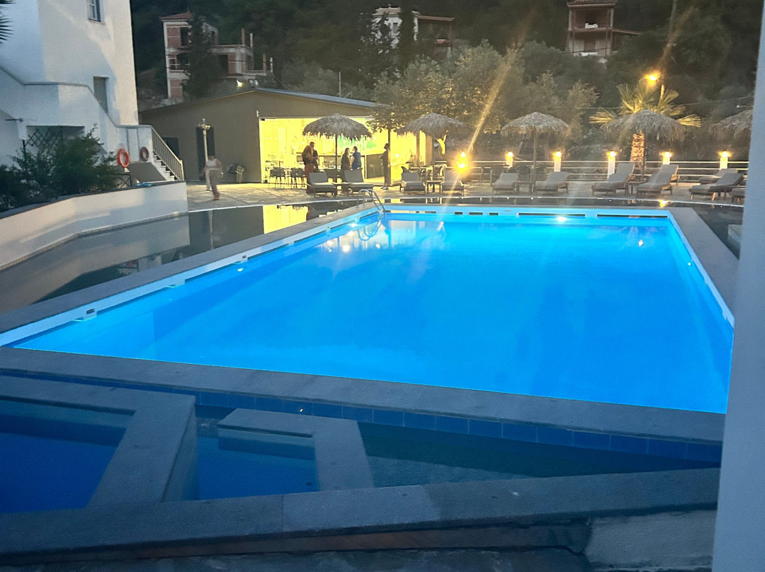 Cascade Holiday Resort主图