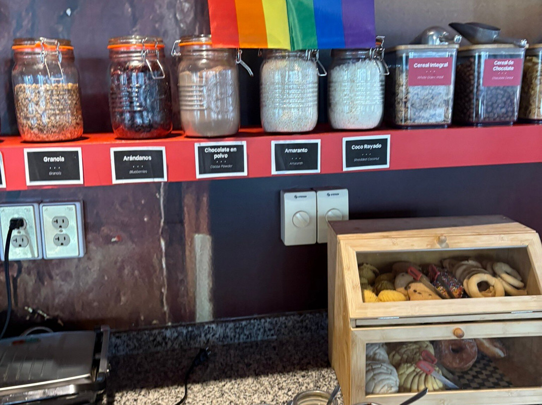 宜必思洛斯莫奇斯酒店主图