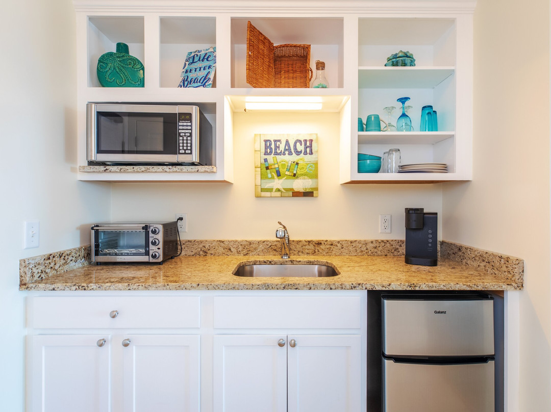 Atlantic Breeze Suites主图