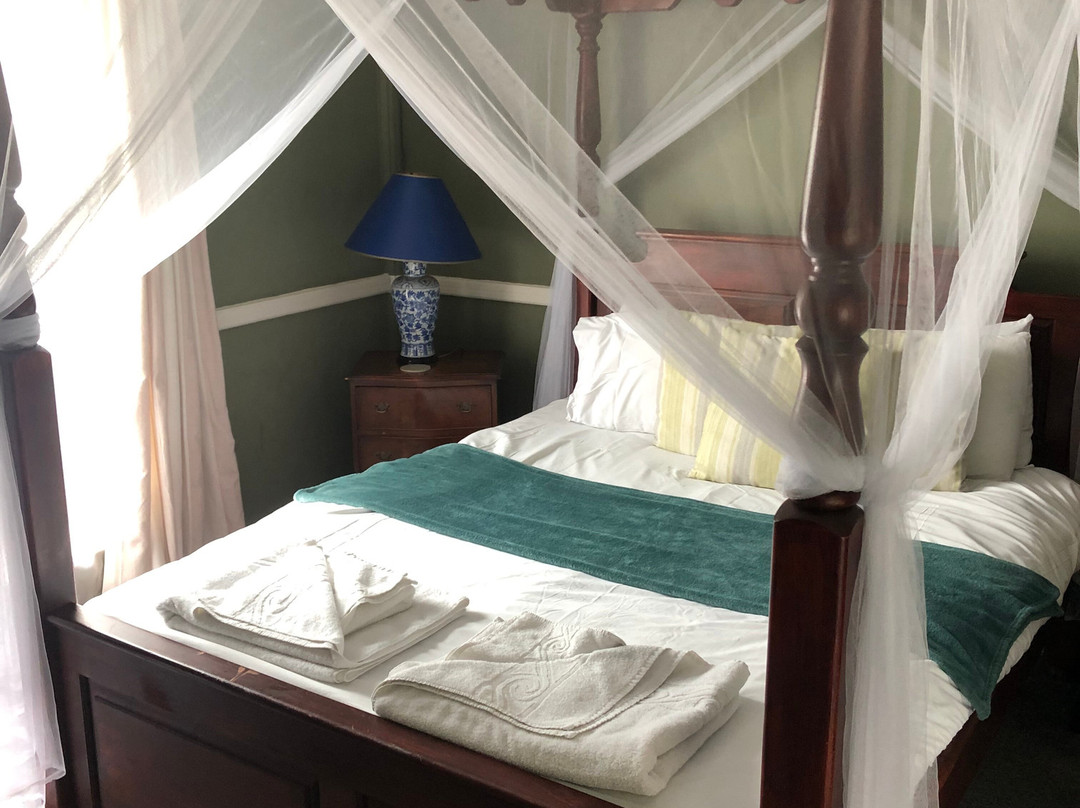 The George Hotel主图