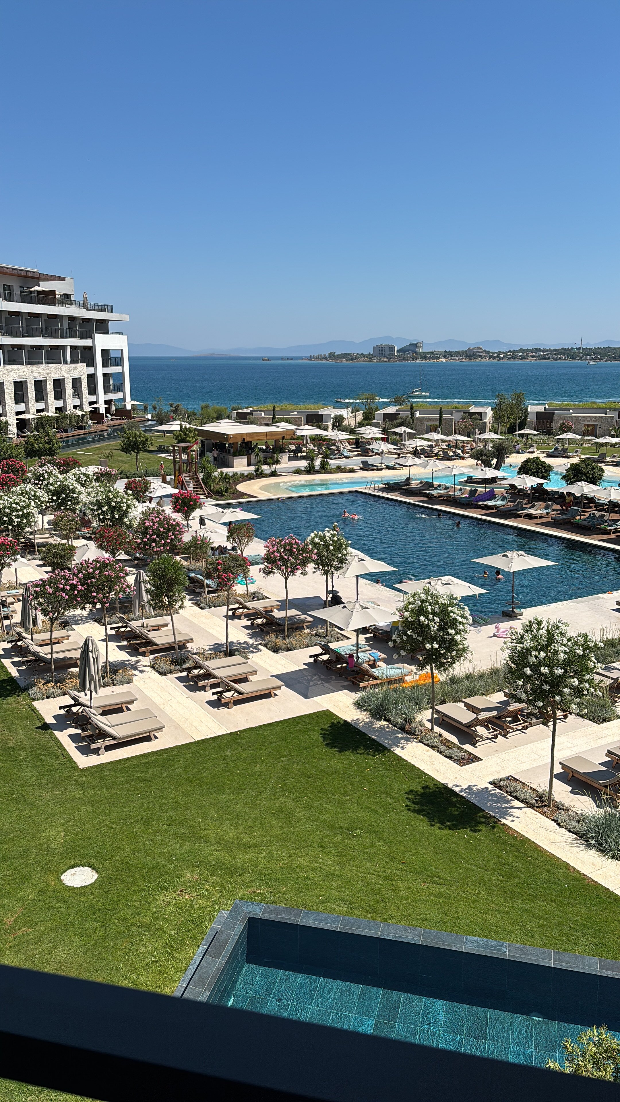 Anda Barut Collection-泳池