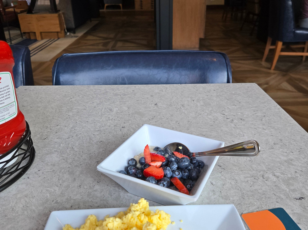 Hyatt Place Ann Arbor主图