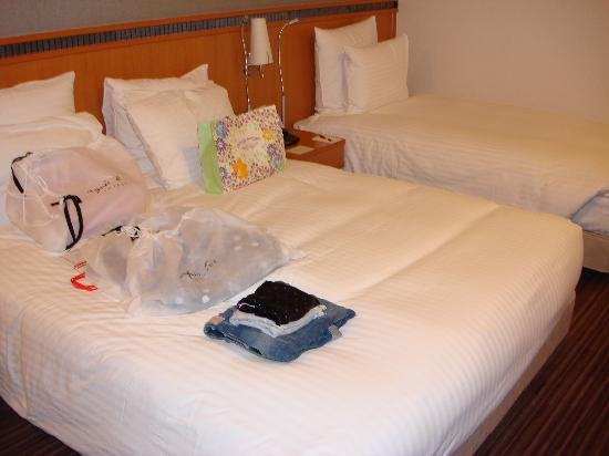 福冈全日空皇冠假日酒店主图