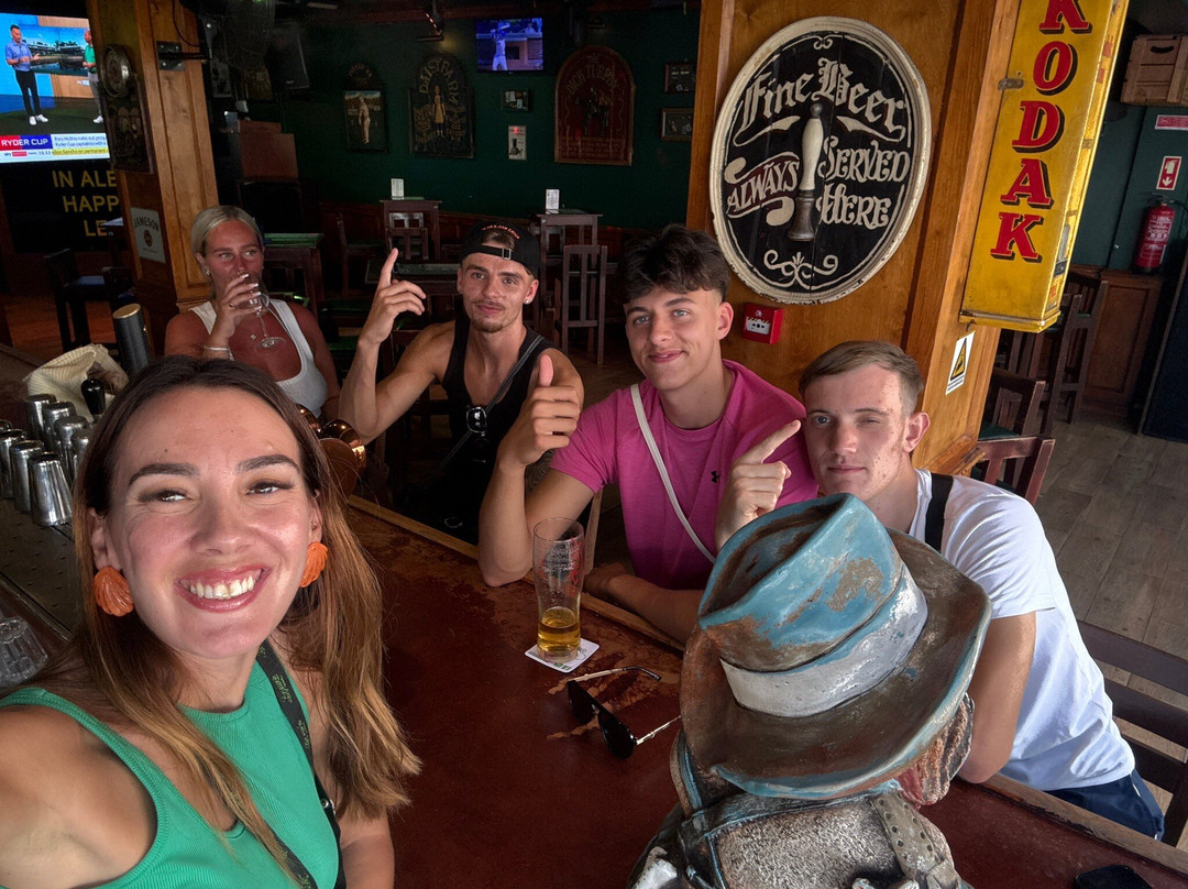 Legends Bar-阿尔布赞拉必去景点