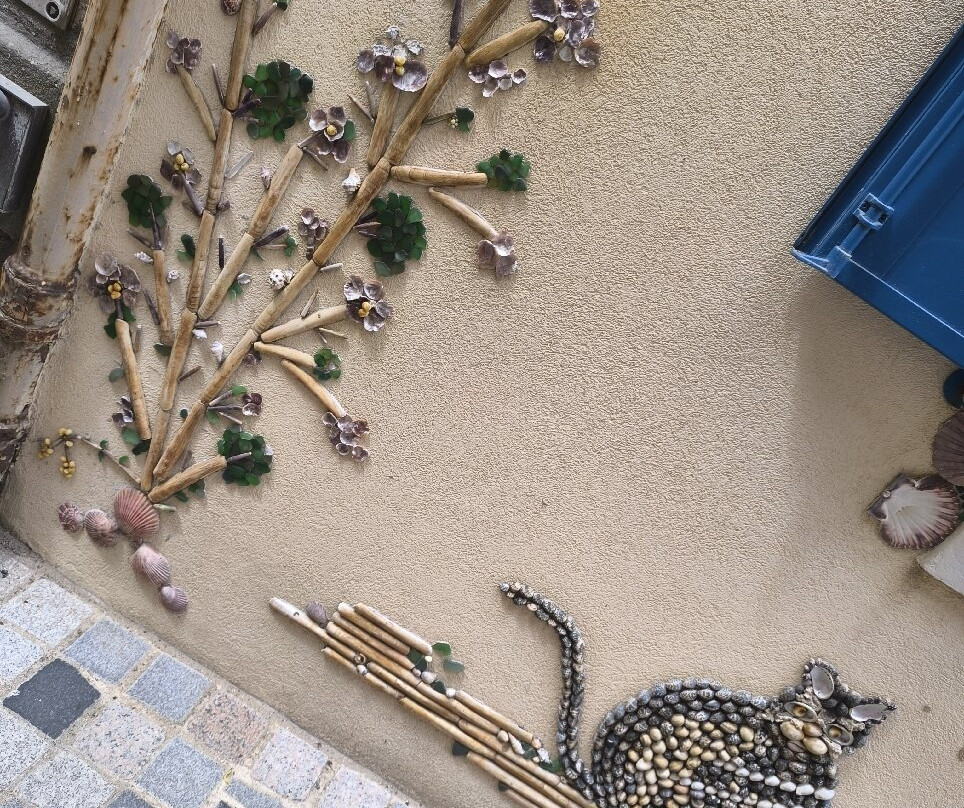 Quartier de l'Ile de Penotte-莱萨布勒多洛讷必去景点