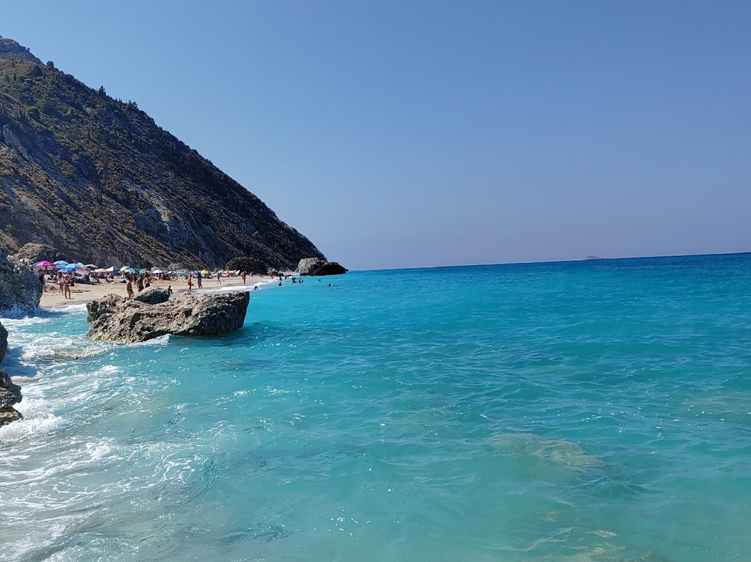 Megali Petra Beach-莱夫卡扎必去景点