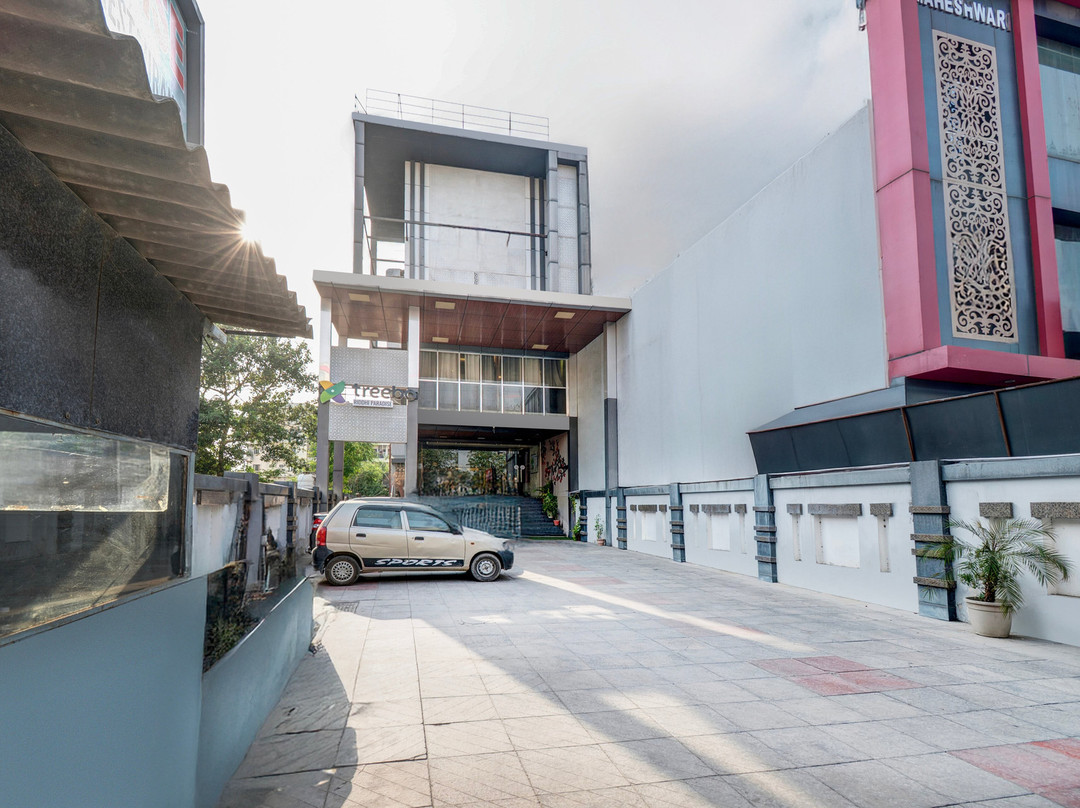 Treebo Riddhi Paradise