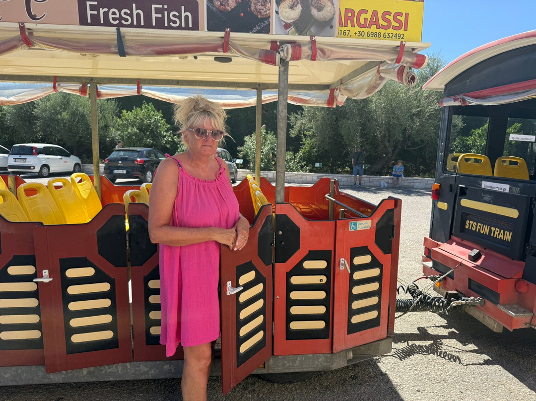 Laganas Fun Train-扎金索斯州必去景点