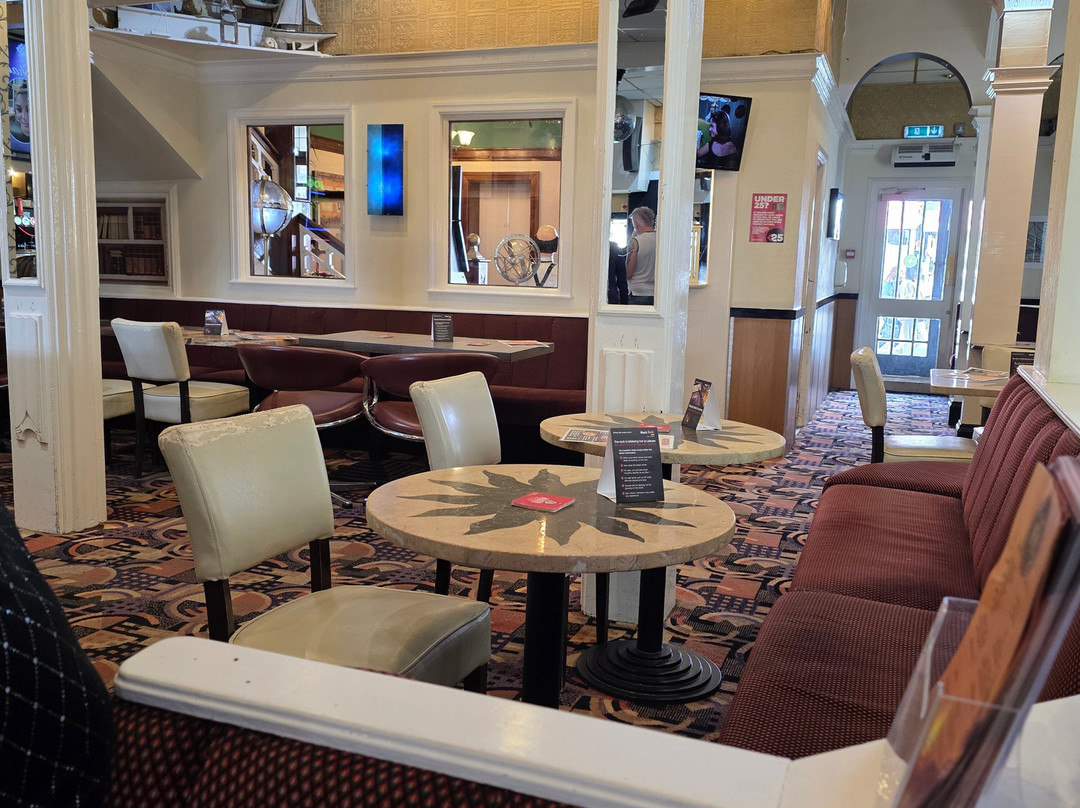 Regal Hotel主图
