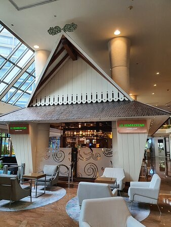 雅加达美丽殿酒店主图