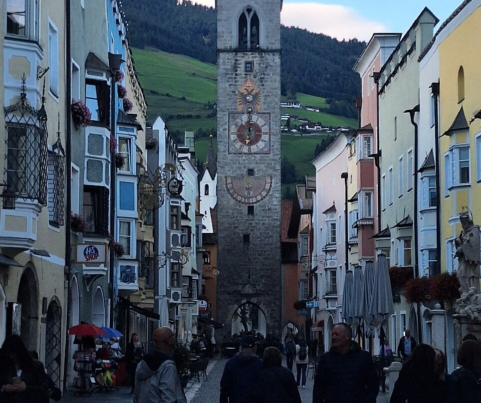 阿尔平戈珍酒店主图