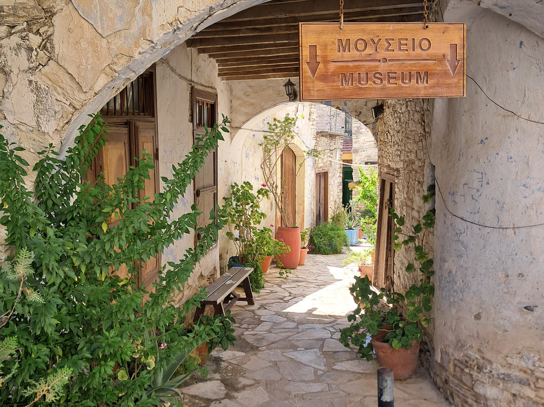 Stratos ArtDeco House主图