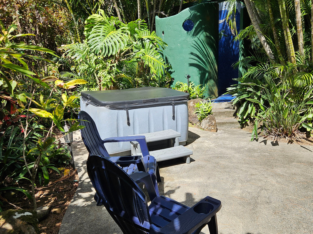 Huelo Pt Lookout Bed and Breakfast Maui主图