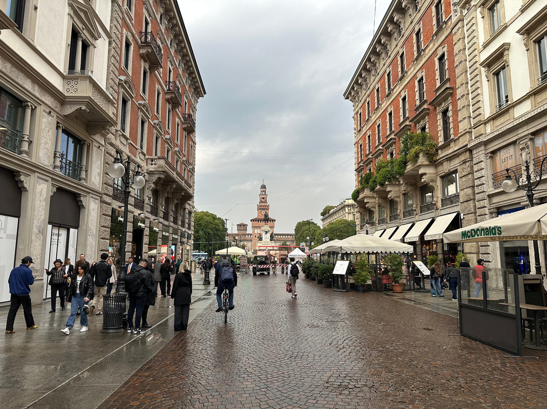 Via Dante-米兰必去景点