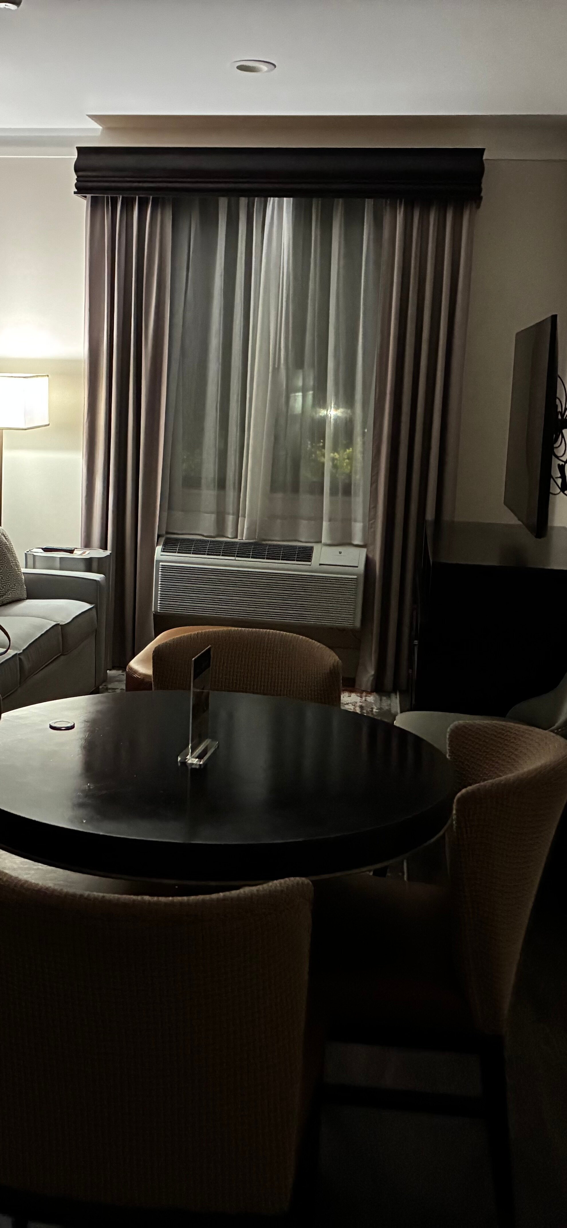 The Abernathy-官方