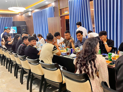 Nhà Hàng Cơm Niêu Vịnh Xanh Cam Ranh