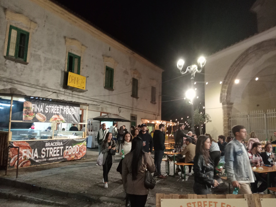 Piazza Nicola Amore-Roccamonfina必去景点