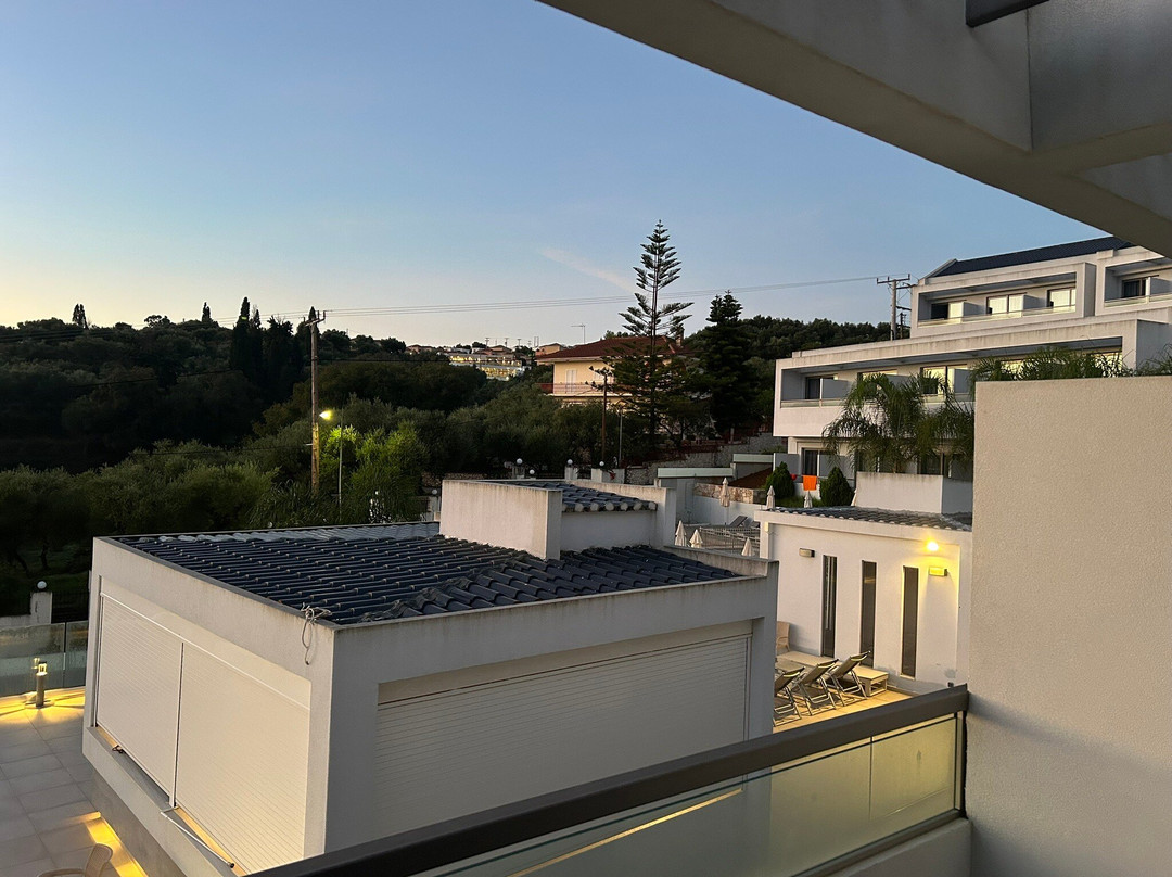 OREO PRIVATE TRANSFERS-扎金索斯必去景点