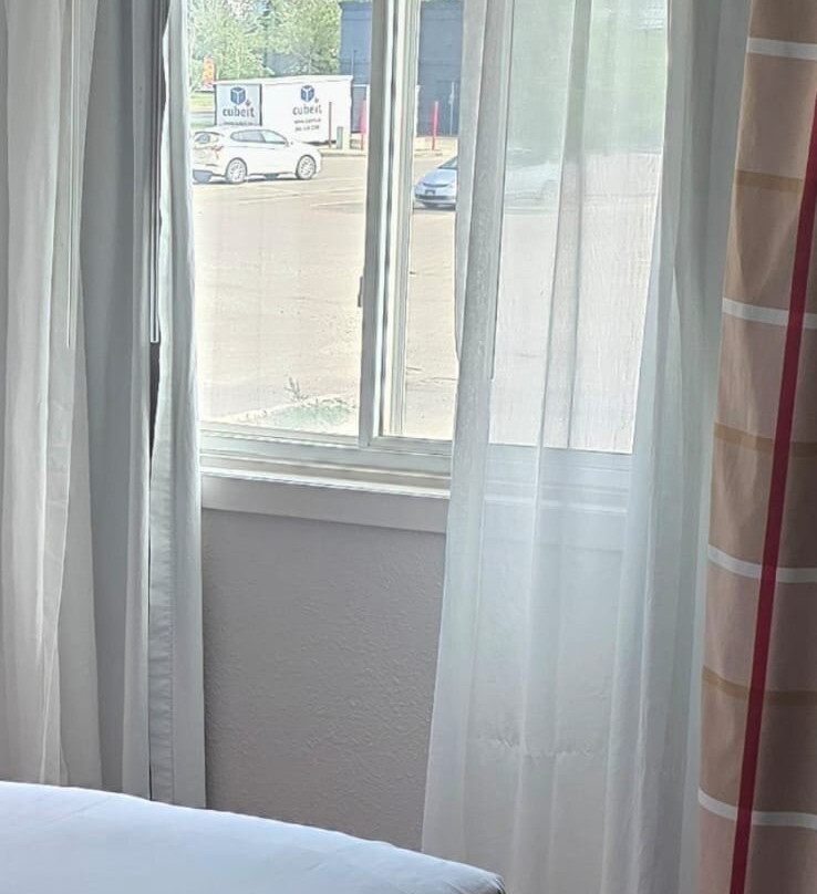 Travelodge Suites by Wyndham Regina / Eastgate Bay主图