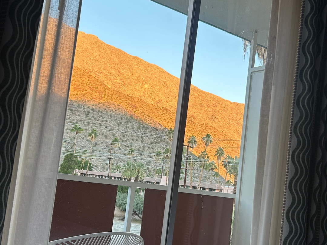 皇家太阳酒店主图