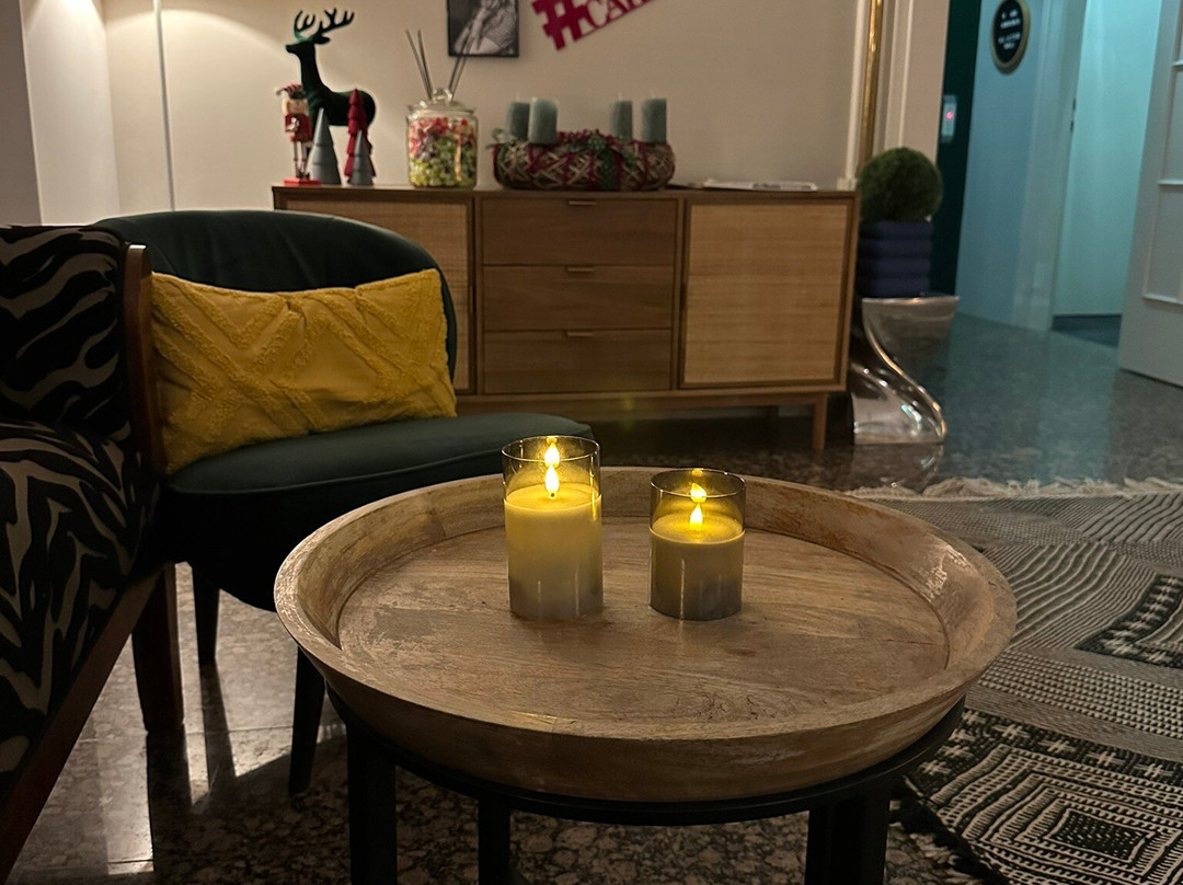 卡尔顿别墅酒店主图