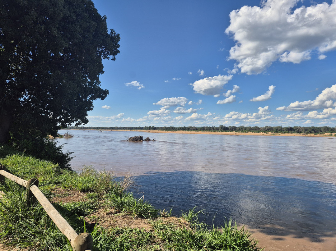 Lourie Trips & Tours-路易特里哈特必去景点