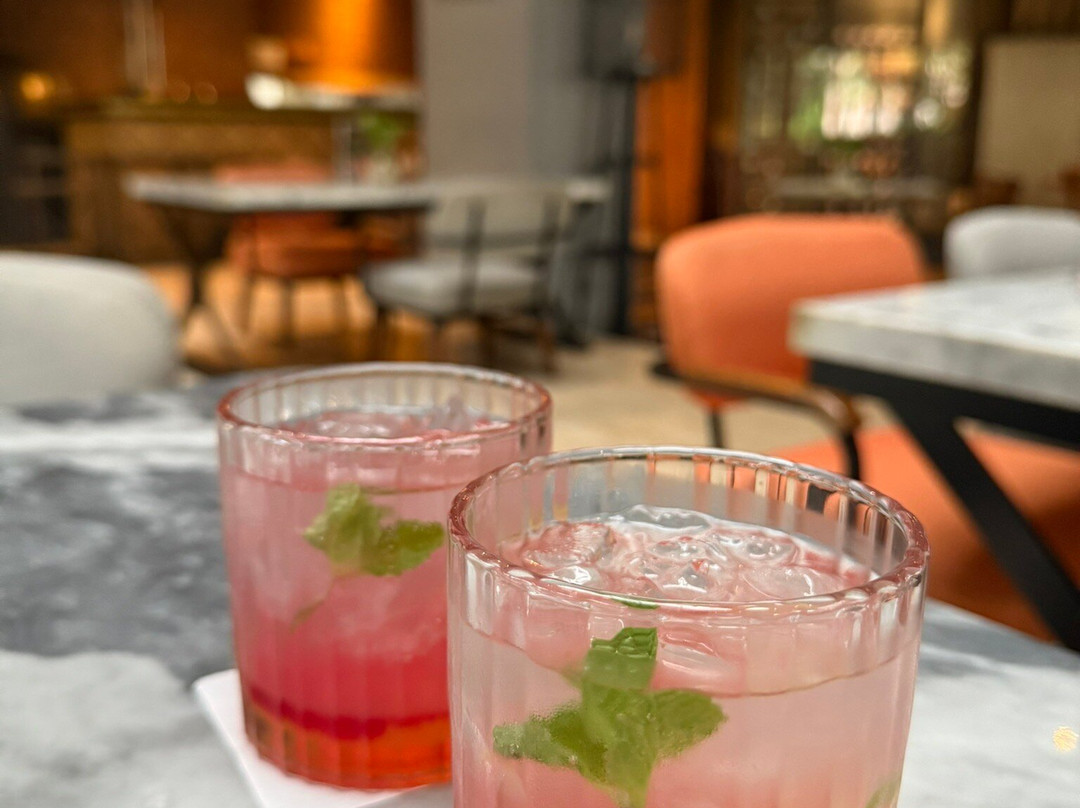 爪哇帕拉贡酒店主图