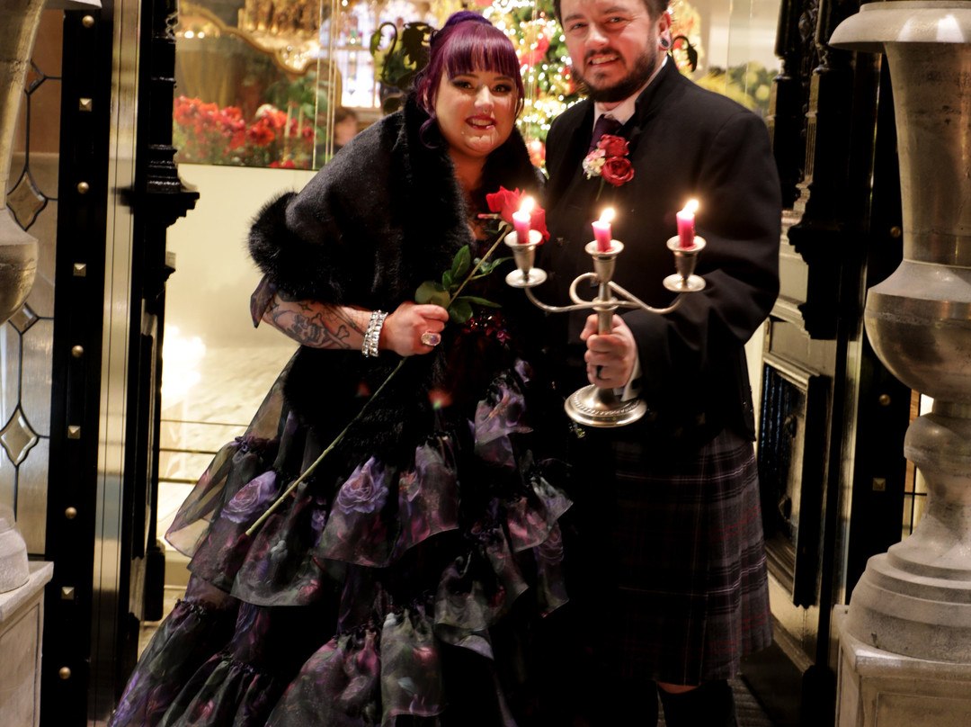 劳勒斯酒店主图