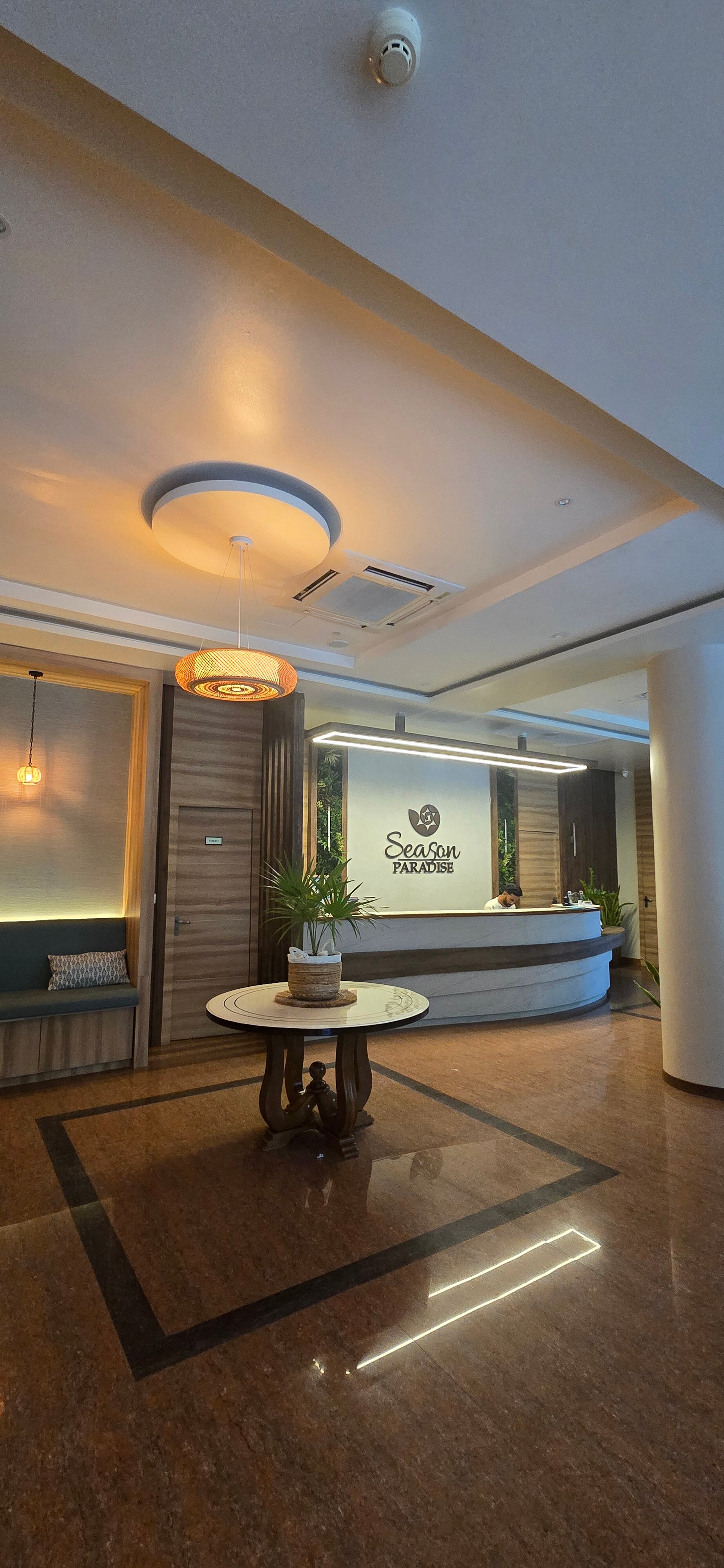 Season Paradise-官方