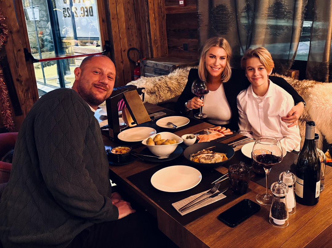 Les Tables De L'ours