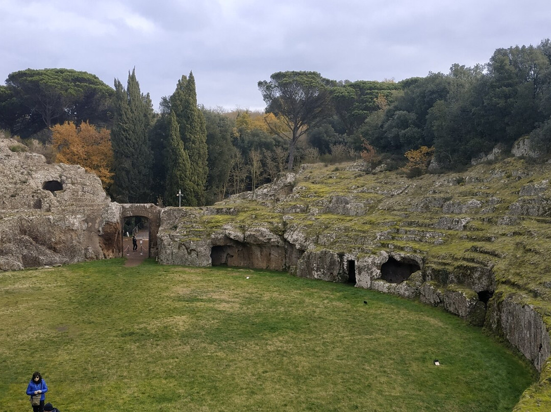 L'Anfiteatro-Sutri必去景点