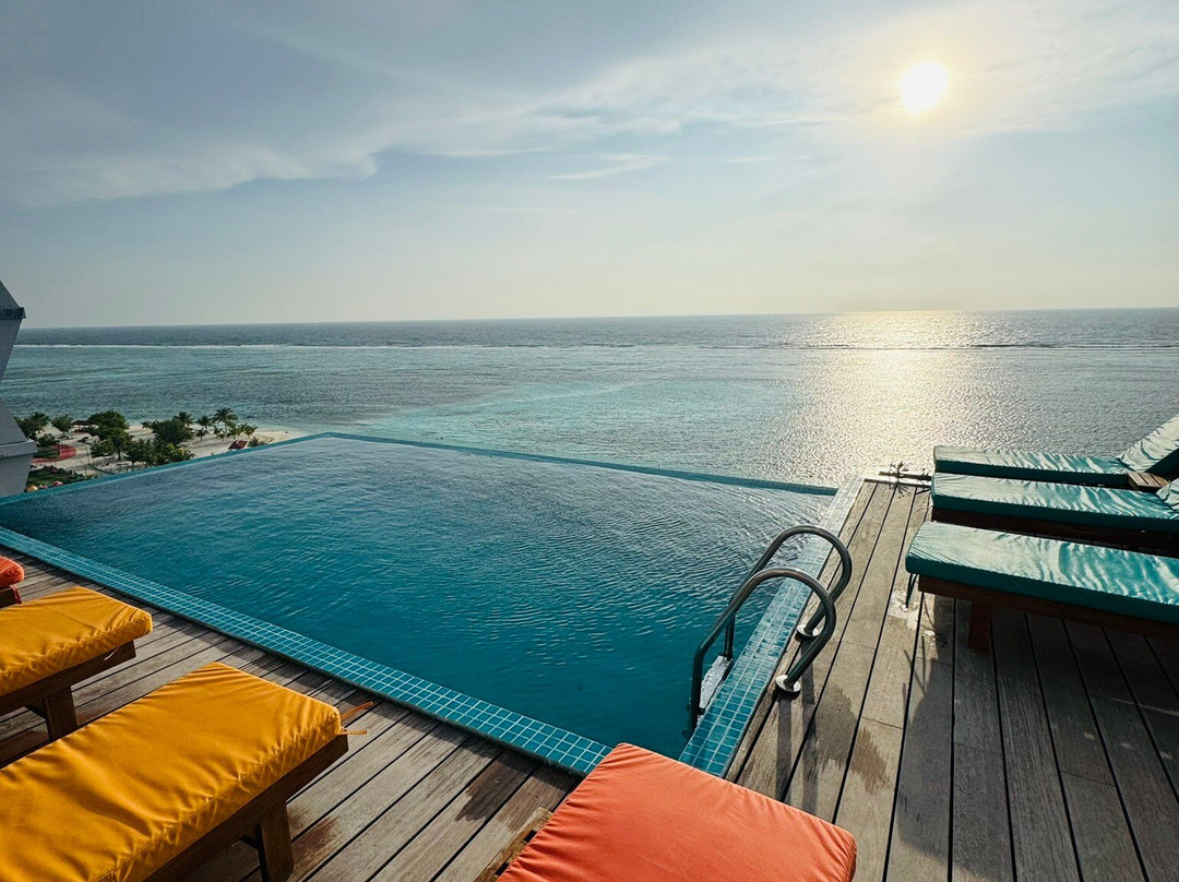 Triton Prestige Seaview and Spa主图