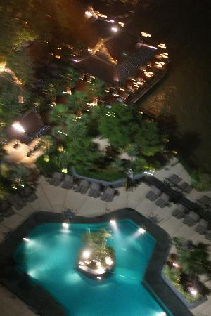 香格里拉酒店主图