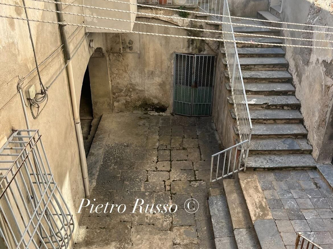 Palazzo Giunti-Strongoli必去景点