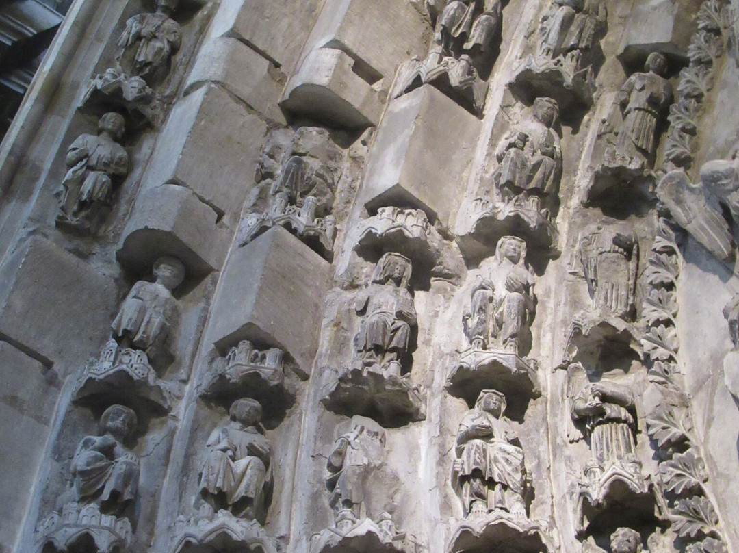 Cathédrale Notre Dame-达克斯必去景点