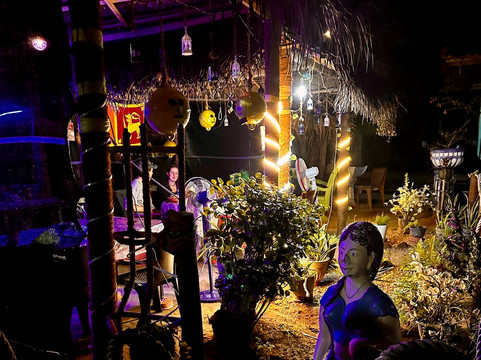 Mom's Home Kitchen - Kirinda