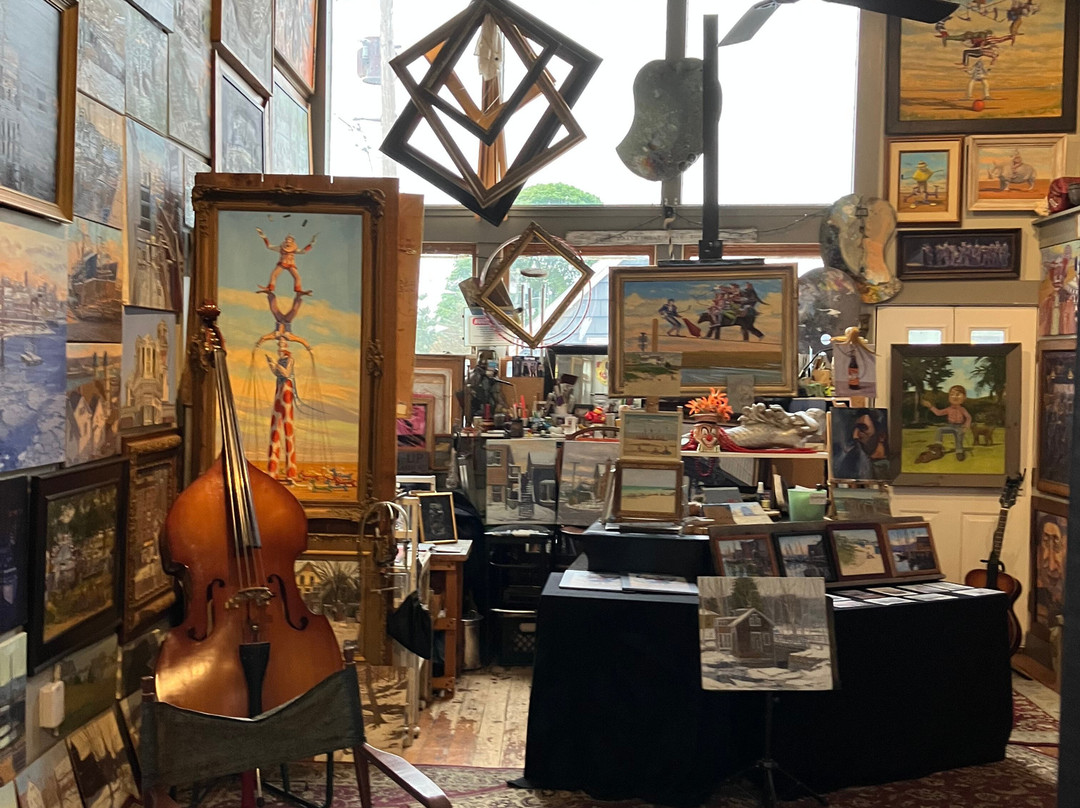 Stephen Lapierre art gallery-格洛斯特必去景点