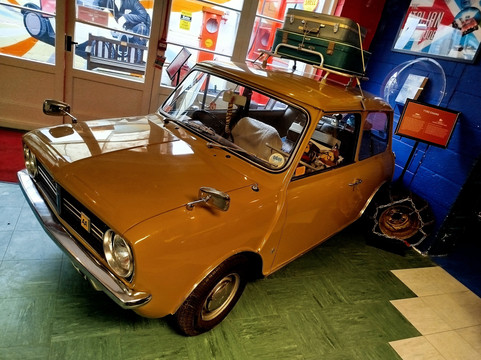 科茨沃尔德汽车博物馆-水上伯顿必去景点