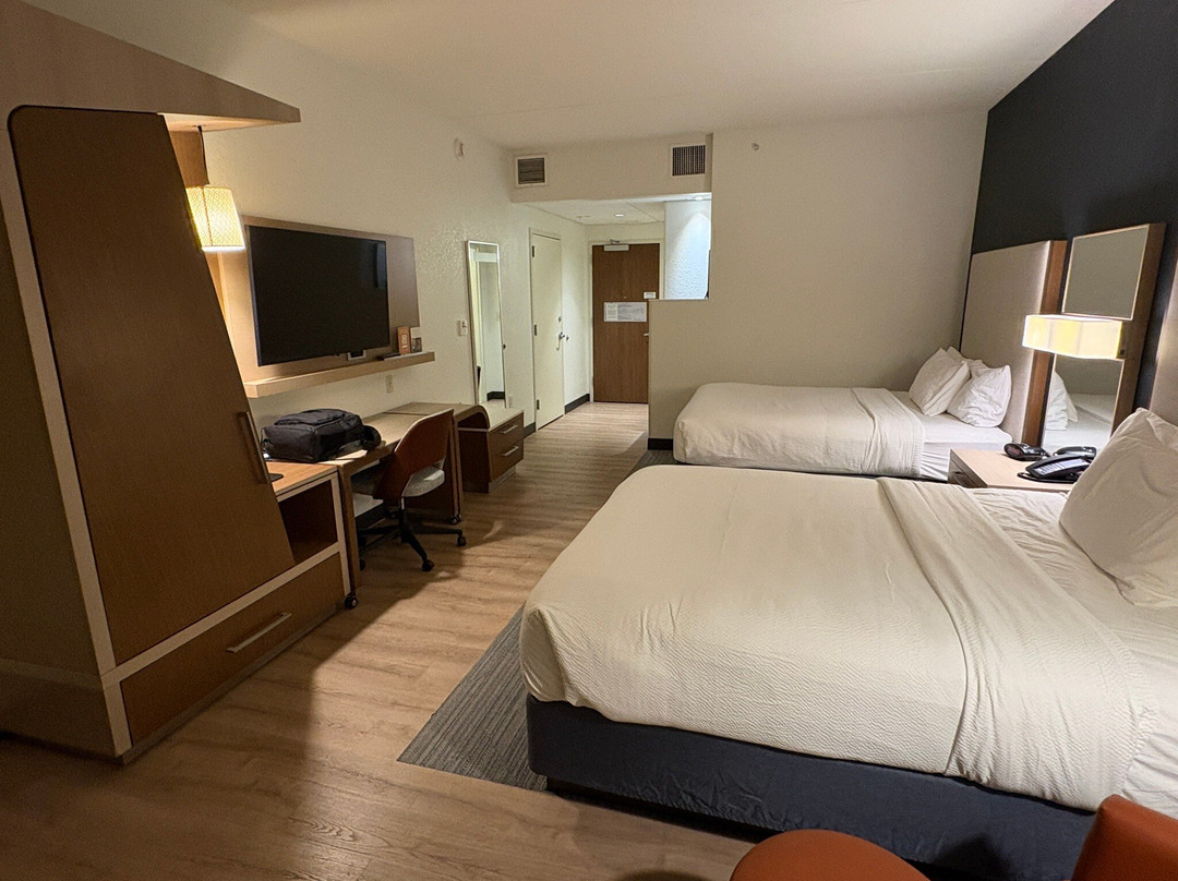Bay Pines酒店住宿-Courtyard by Marriott St. Petersburg Clearwater/Madeira Beach