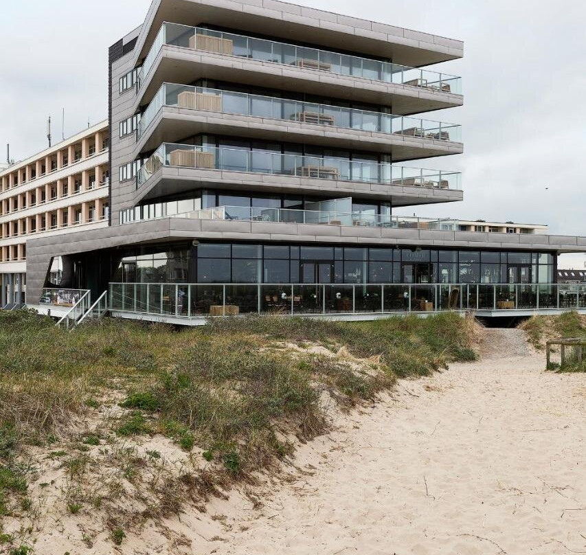 Maris Apartments