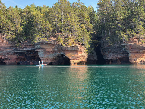 Meyers Beach Sea Caves-Bayfield必去景点