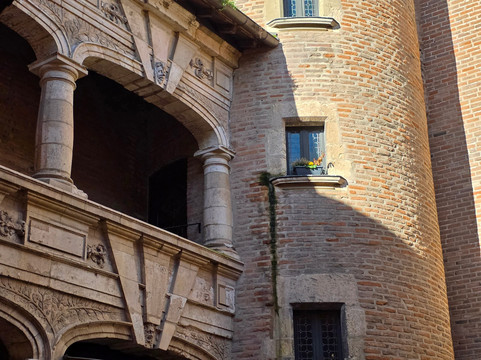 Hotel Reynes-阿尔比必去景点