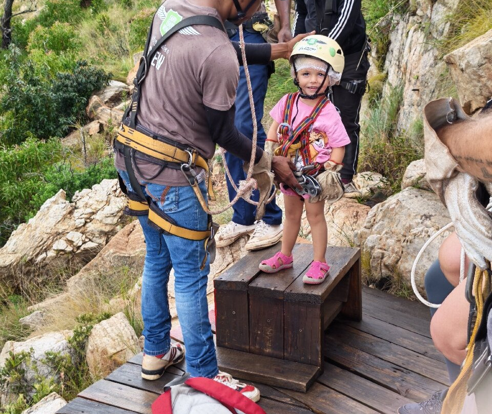 Magaliesberg Canopy Tour-鲁斯登堡必去景点