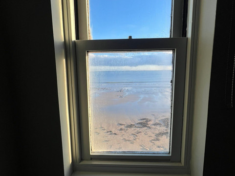 漂流记酒店主图