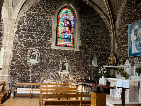 Eglise Saint Martin-比斯卡罗斯必去景点