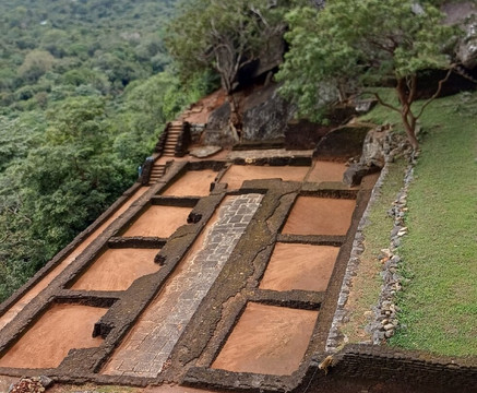Lion Rock-锡吉里亚必去景点