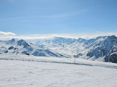 阿尔卑斯酒店主图